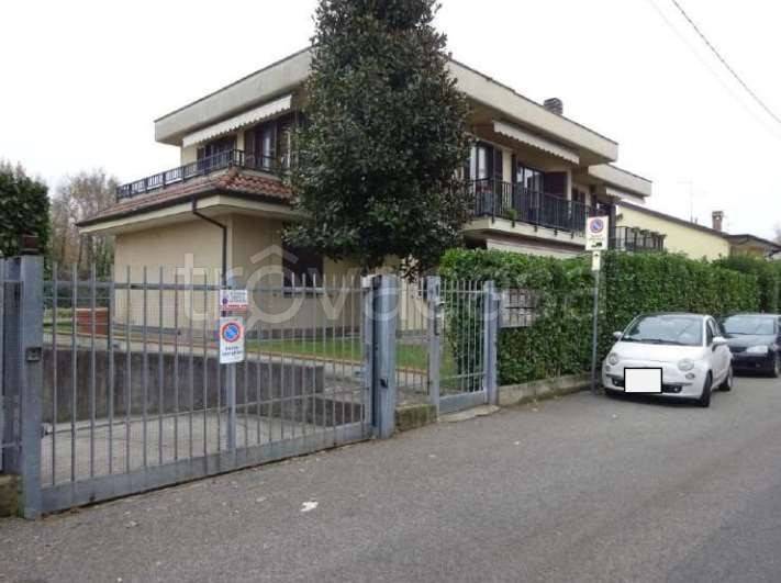 appartamento in vendita a Segrate in zona Novegro