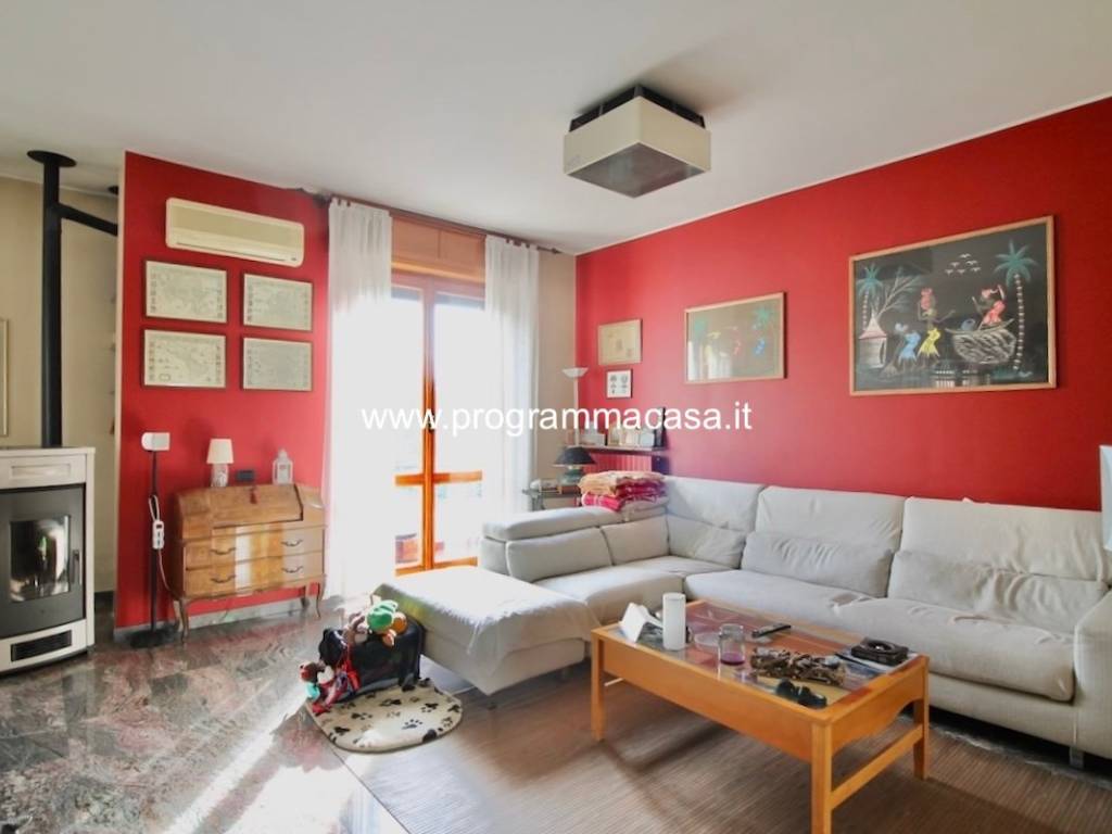 casa indipendente in vendita a Segrate