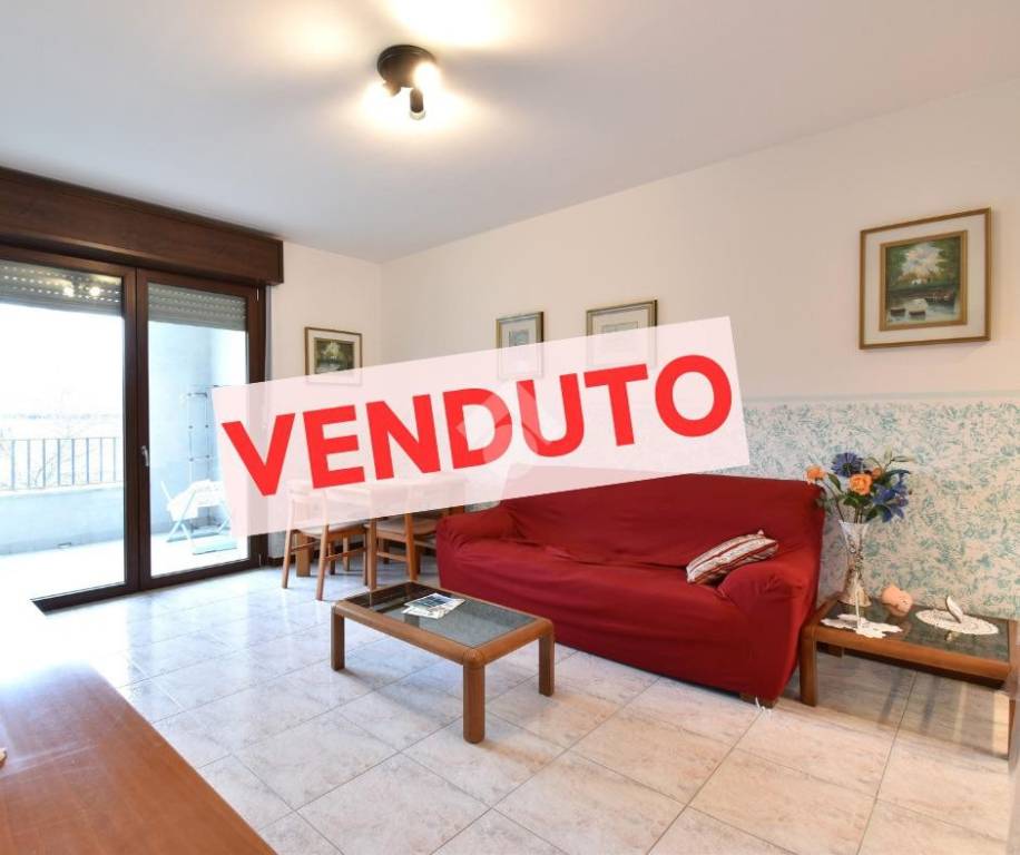 appartamento in vendita a Segrate in zona Lavanderie