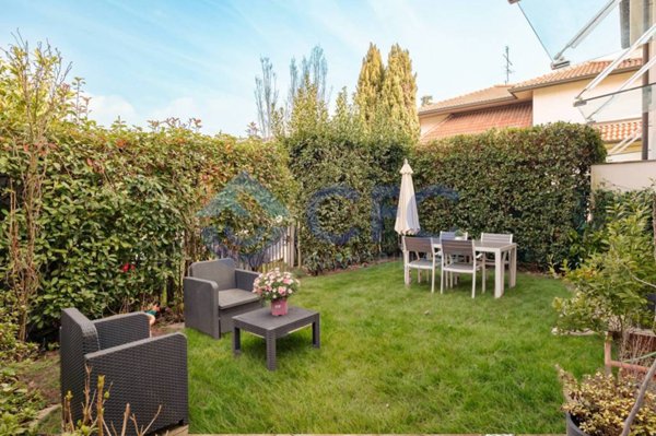 casa indipendente in vendita a Segrate