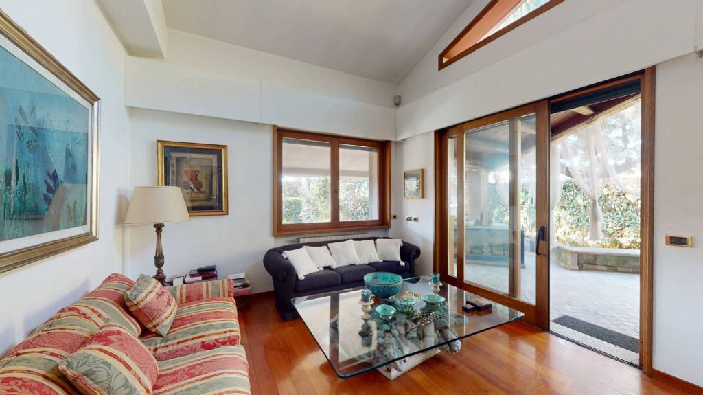 casa indipendente in vendita a Segrate