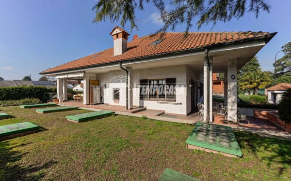 casa indipendente in vendita a Segrate in zona Lavanderie