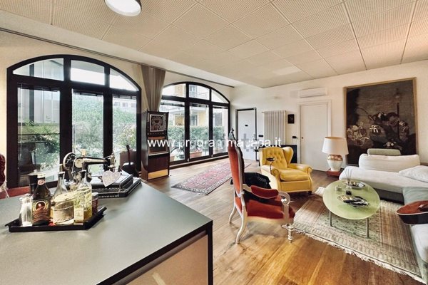 appartamento in vendita a Segrate in zona Milano 2
