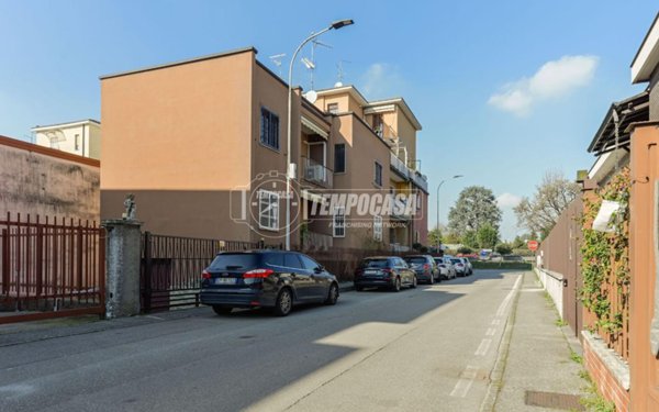 appartamento in vendita a Segrate in zona Lavanderie