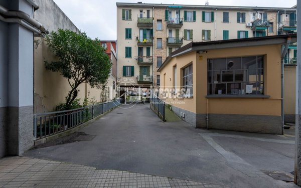 appartamento in vendita a Segrate in zona Lavanderie