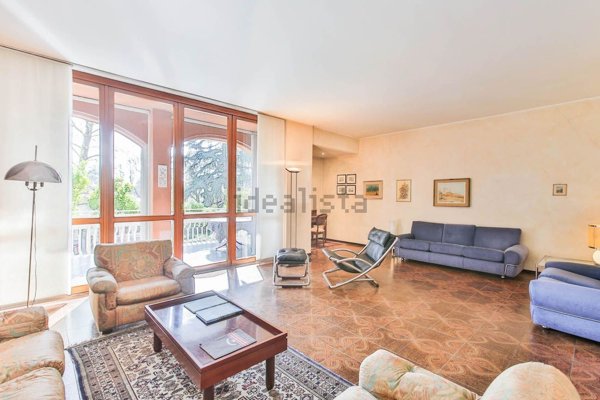 appartamento in vendita a Segrate in zona Milano 2