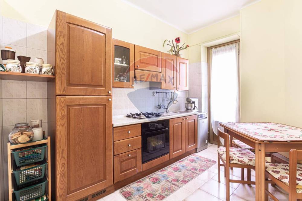 appartamento in vendita a Segrate in zona Redecesio