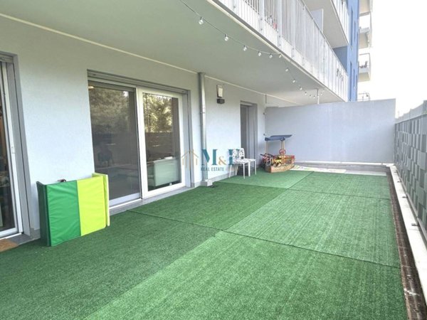 appartamento in vendita a Segrate in zona Redecesio