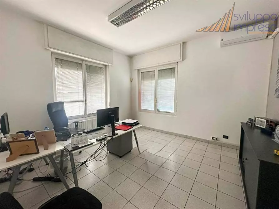 capannone in vendita a Segrate