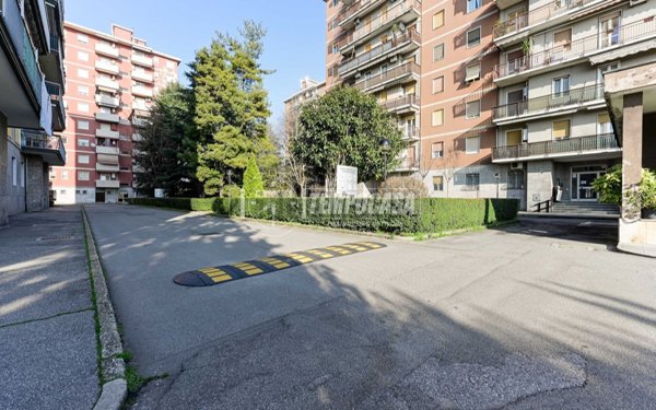 appartamento in vendita a Segrate in zona Lavanderie