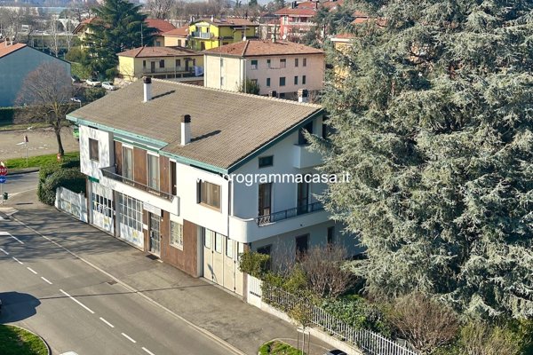 casa indipendente in vendita a Segrate