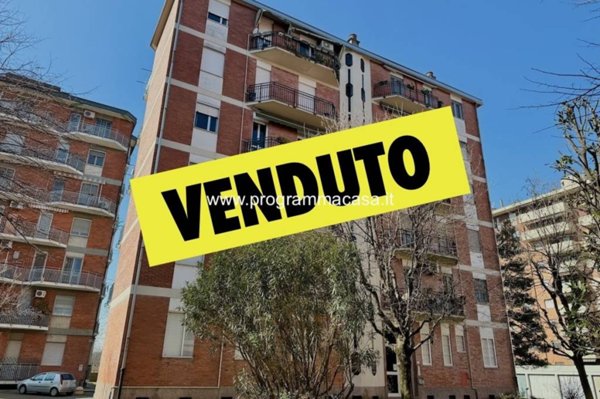 appartamento in vendita a Segrate in zona Redecesio