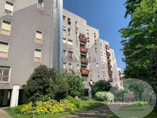 appartamento in vendita a Segrate in zona Rovagnasco