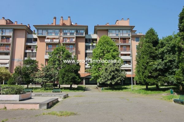 appartamento in vendita a Segrate in zona Lavanderie