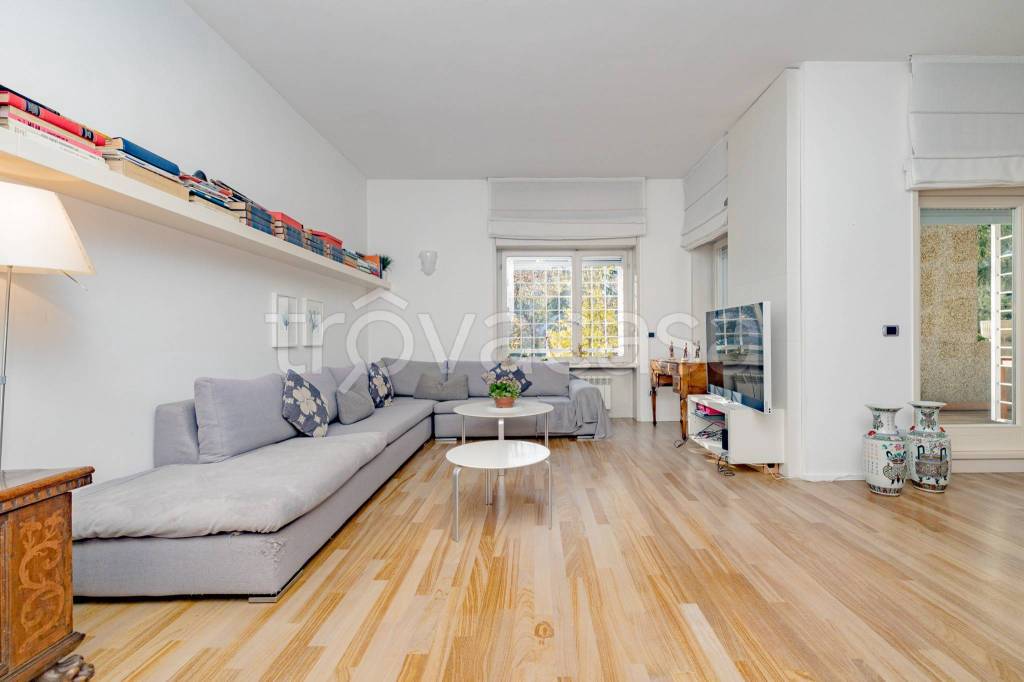 appartamento in vendita a Segrate in zona Milano San Felice