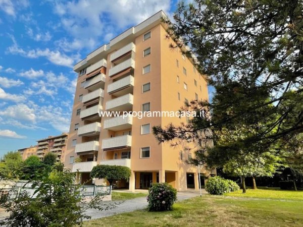 appartamento in vendita a Segrate in zona Lavanderie