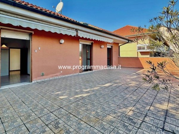 appartamento in vendita a Segrate in zona Lavanderie