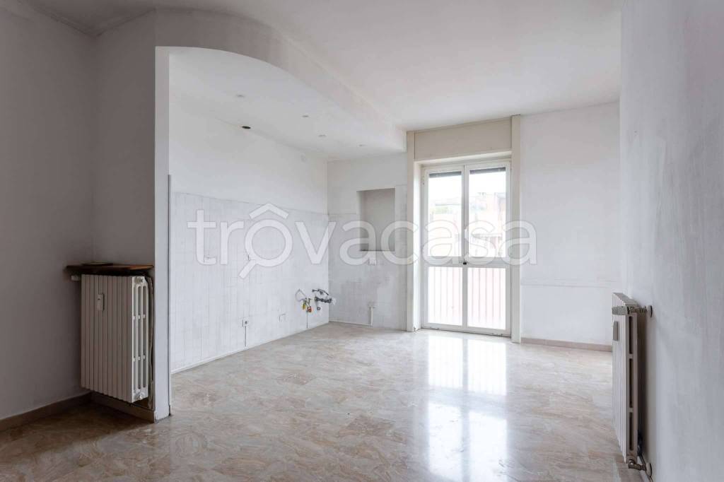 appartamento in vendita a Segrate in zona Redecesio