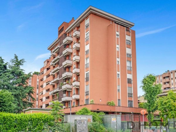 appartamento in vendita a Segrate in zona Lavanderie