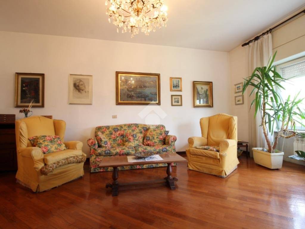 appartamento in vendita a Segrate in zona Novegro
