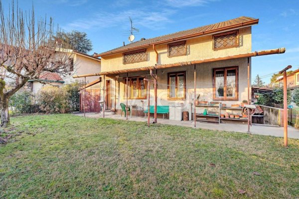 casa indipendente in vendita a Segrate