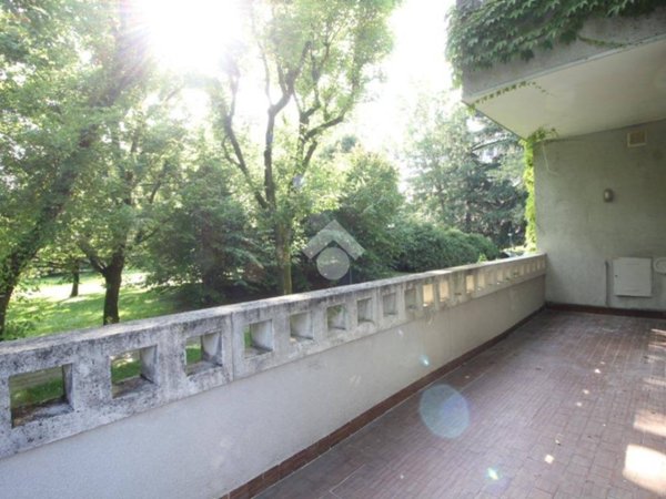 appartamento in vendita a Segrate in zona Novegro