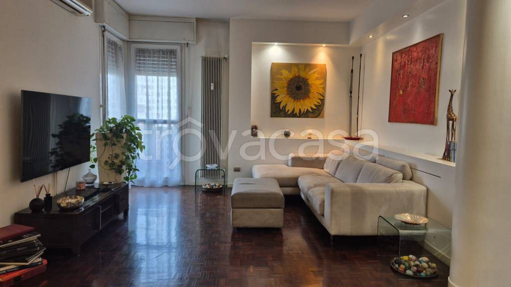 appartamento in vendita a Segrate in zona Milano San Felice