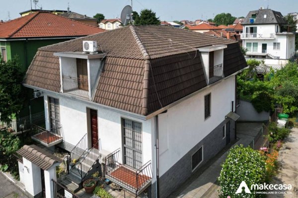 casa indipendente in vendita a Segrate