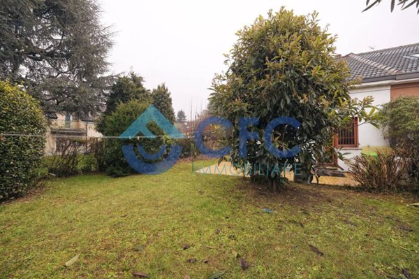 casa indipendente in vendita a Segrate
