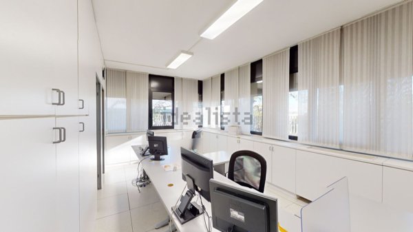 ufficio in vendita a Segrate