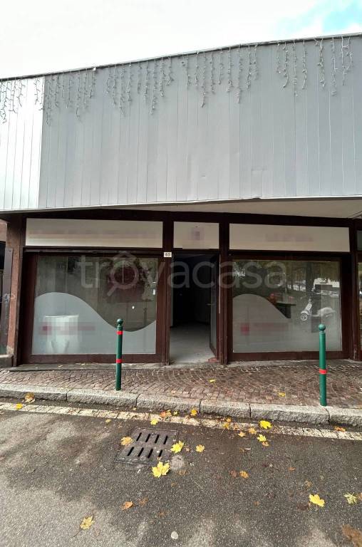 negozio in vendita a Segrate