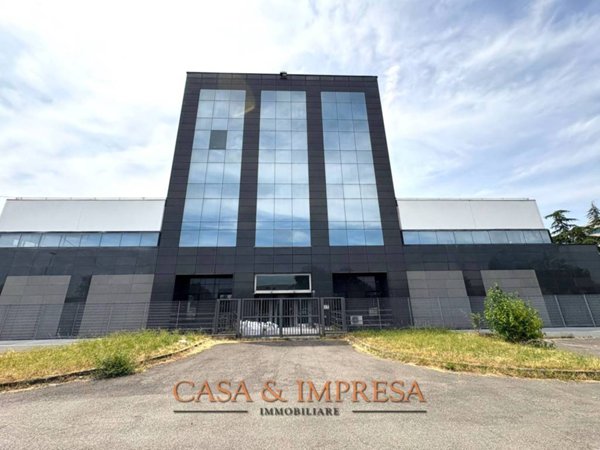 intera palazzina in vendita a Segrate