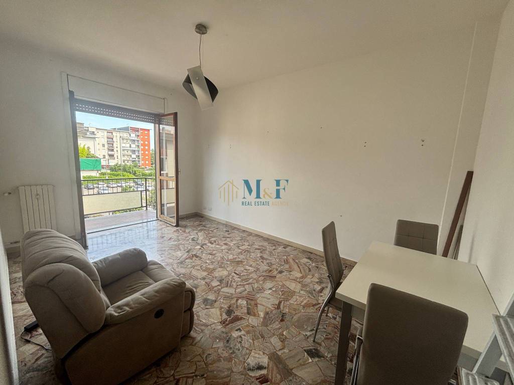 appartamento in vendita a Segrate in zona Redecesio