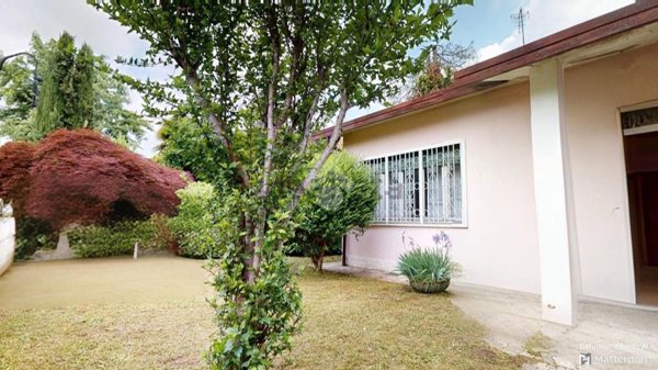 casa indipendente in vendita a Segrate