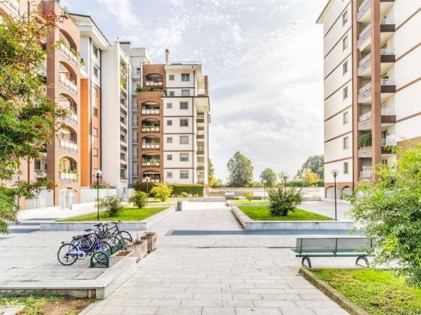 appartamento in vendita a Segrate in zona Rovagnasco