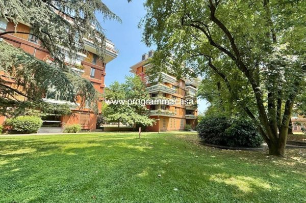 appartamento in vendita a Segrate in zona Milano 2