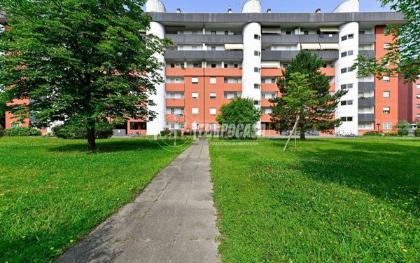 appartamento in vendita a Segrate in zona Rovagnasco
