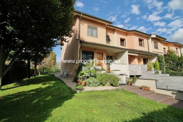 casa indipendente in vendita a Segrate