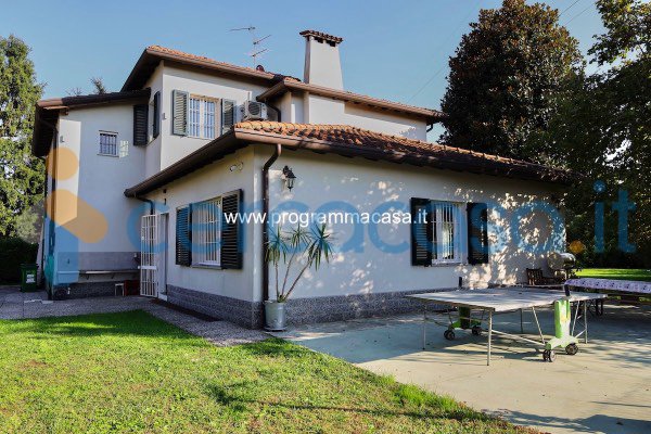 casa indipendente in vendita a Segrate
