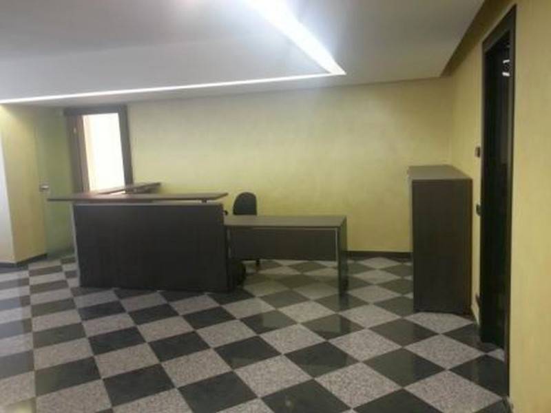 intera palazzina in vendita a Segrate