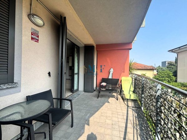 appartamento in vendita a Segrate in zona Redecesio