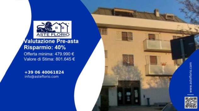 locale commerciale in vendita a Segrate