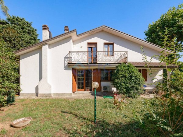 casa indipendente in vendita a Segrate