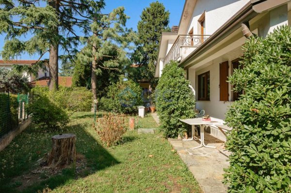 casa indipendente in vendita a Segrate