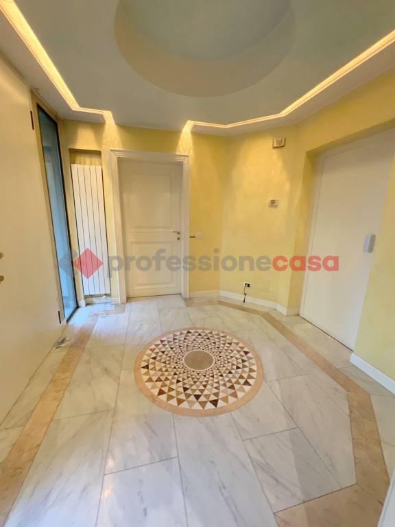 casa indipendente in vendita a Segrate