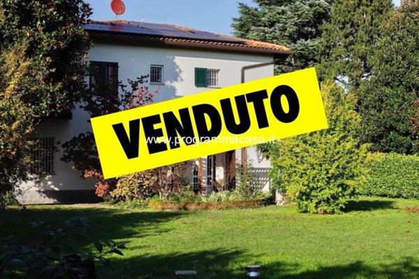casa indipendente in vendita a Segrate