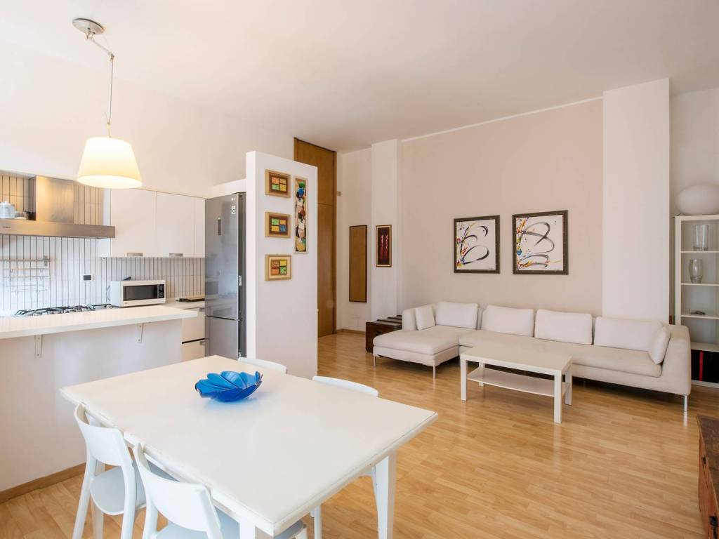 appartamento in vendita a Segrate in zona Milano 2