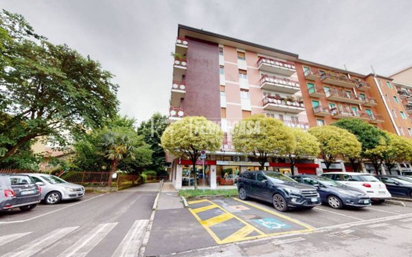 appartamento in vendita a Segrate in zona Novegro