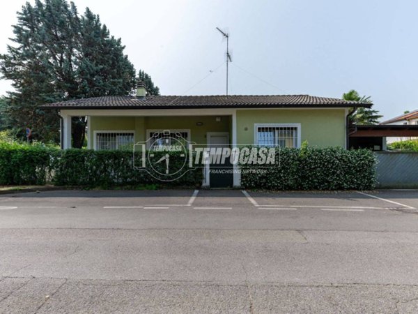 casa indipendente in vendita a Segrate