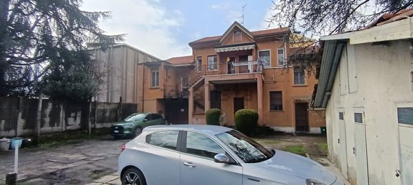 appartamento in vendita a Segrate